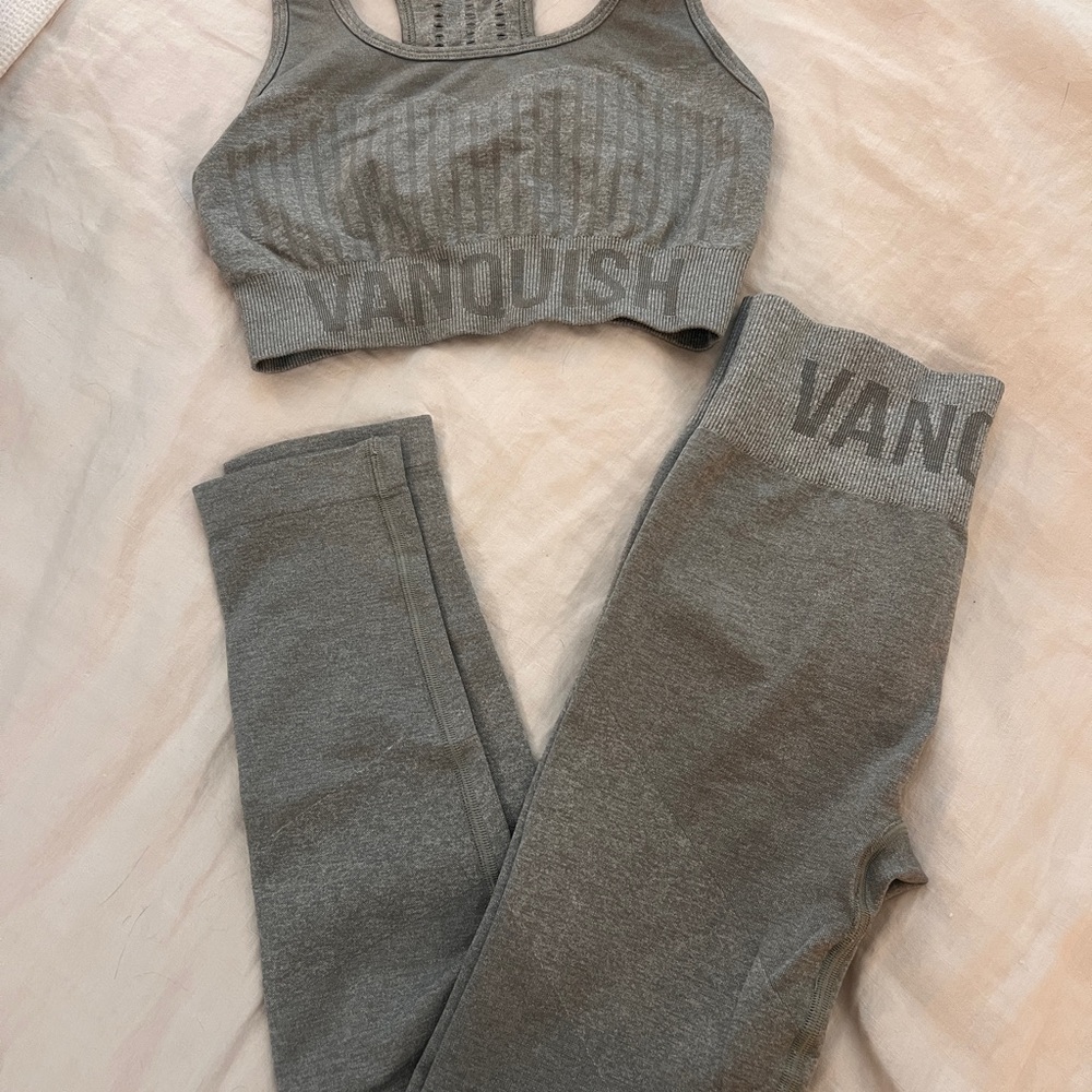 Vanquish Seamless Set